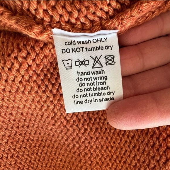 The Lullaby Club Sarah Chunky Knit Shorts + Jumper in Burnt Orange - Picture 11 of 16